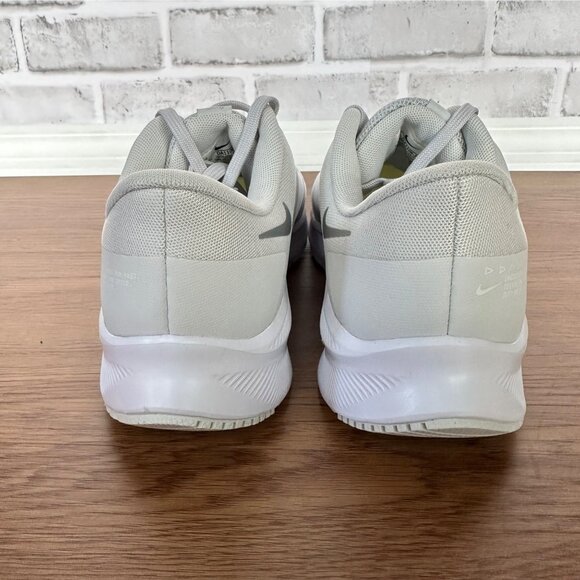 ❤️Nike Quest 4 Road Women's Running Shoes 9 Grey Beige Sport Sneaker DA1106-100 - Picture 4 of 5